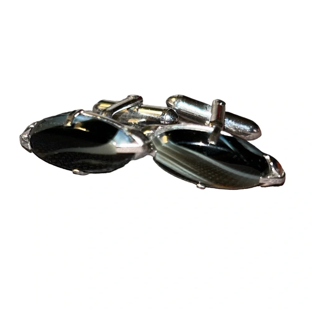 Vintage 90’s Onyx // Silver Tone Cuff Links